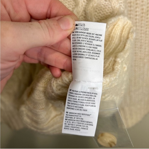 American Eagle Wool Blend Cable Knit Cardigan Sz XL - Picture 8 of 9